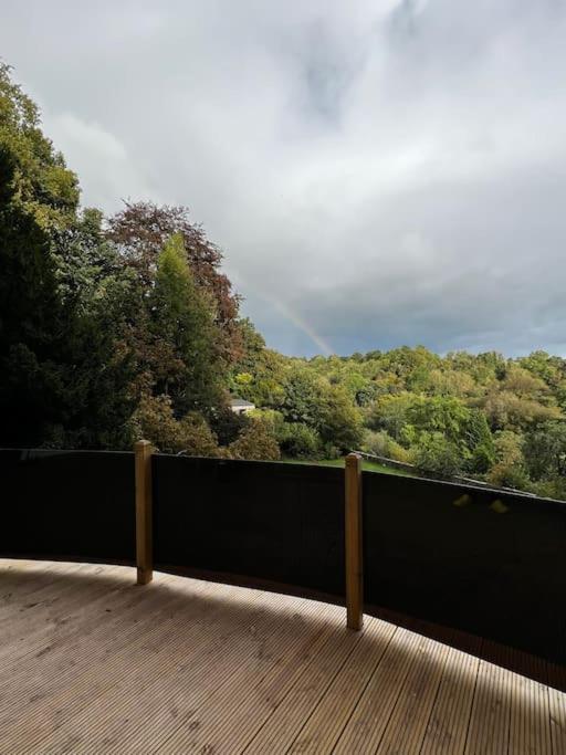 סטרייבן Unique Orchard Lodge For Couples With Hot Tub מראה חיצוני תמונה