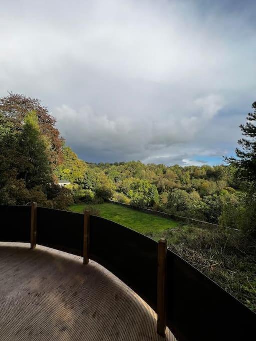 סטרייבן Unique Orchard Lodge For Couples With Hot Tub מראה חיצוני תמונה